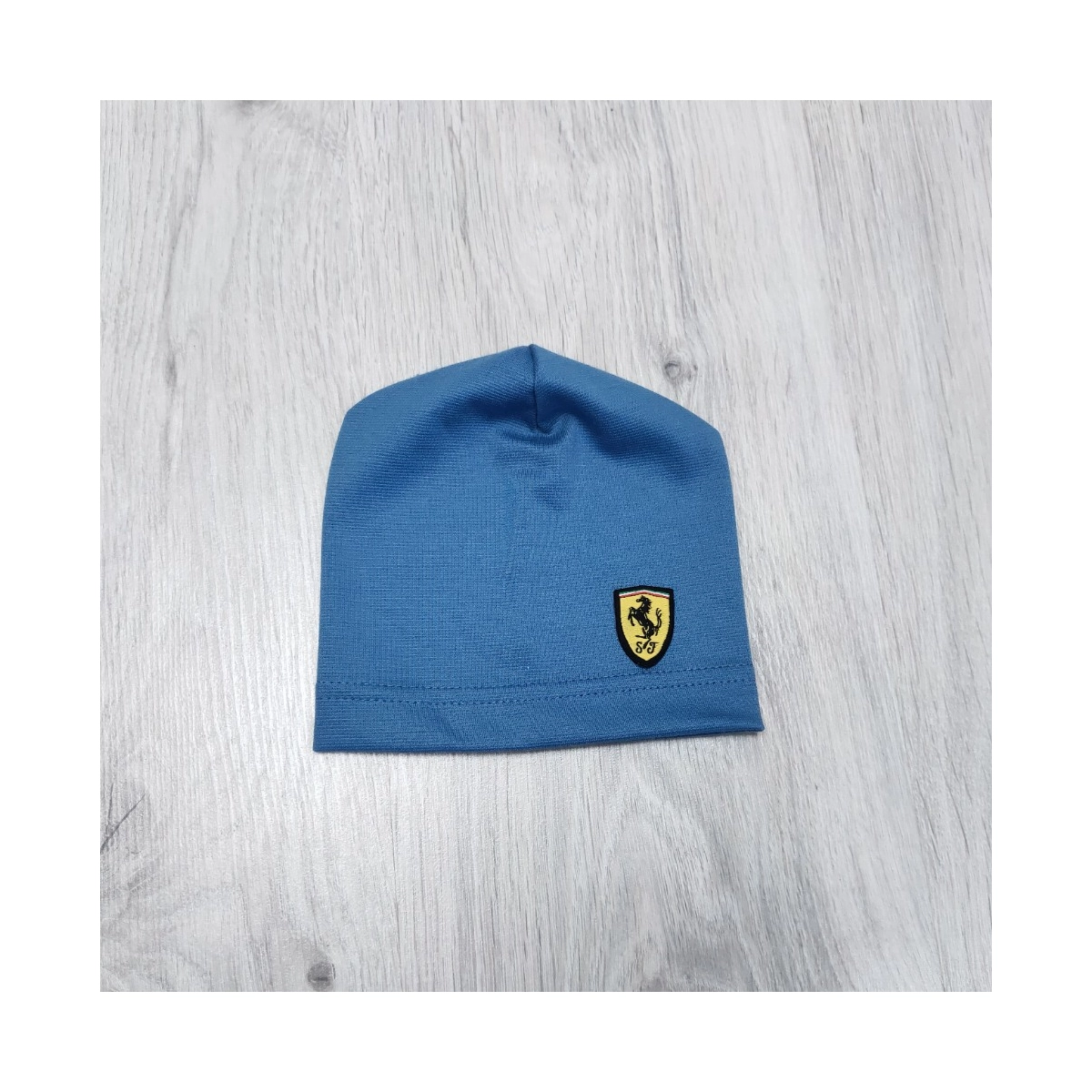 Шапка  Ferrari  Україна